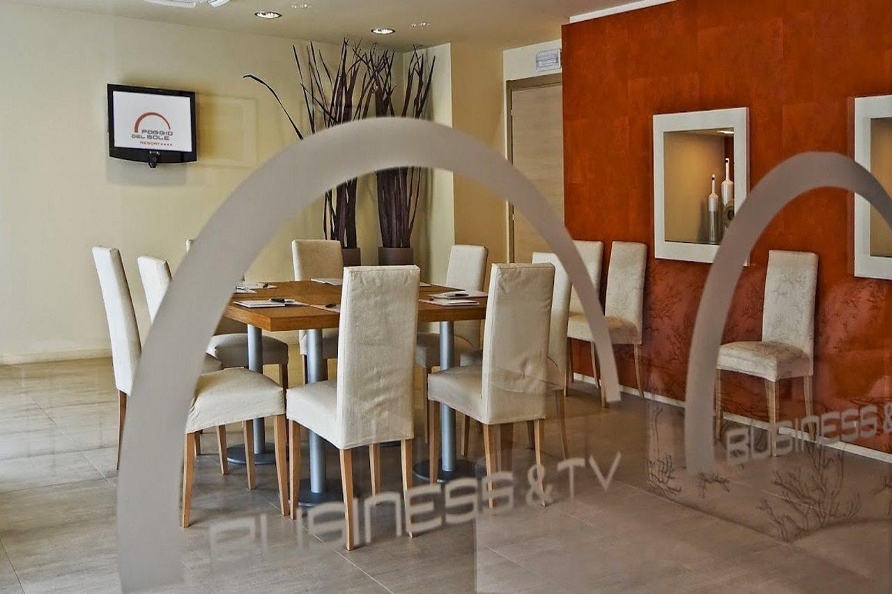 Poggio Del Sole Hotel コントラダ・キミーラ レストラン 写真